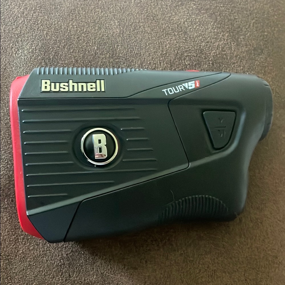 Used Rangefinder. Slope feature does not work. Distance in yards only.